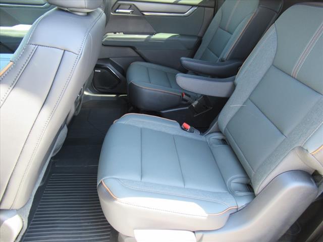Photo of 2025 Summit White GMC Acadia