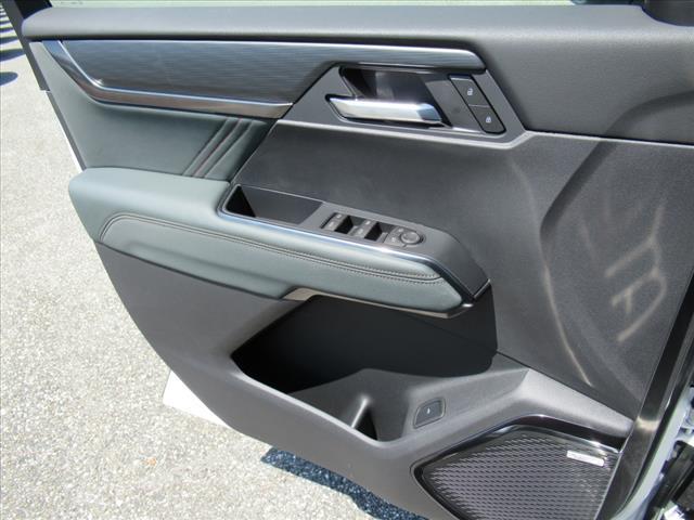 Photo of 2025 Summit White GMC Acadia