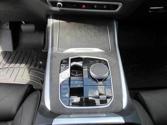 Photo of 2023 Carbon Black Metallic BMW X7