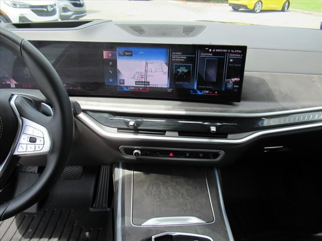 Photo of 2023 Carbon Black Metallic BMW X7