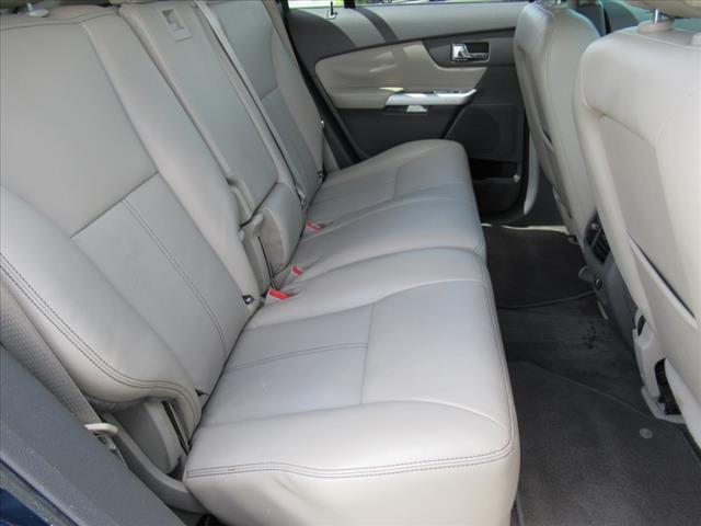 Photo of 2012 Dark Blue Pearl Metallic Ford Edge