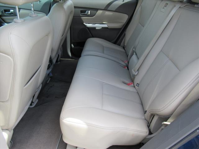 Photo of 2012 Dark Blue Pearl Metallic Ford Edge