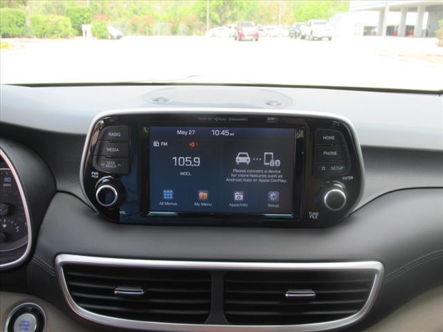 Photo of 2019 Dazzling White Hyundai TUCSON
