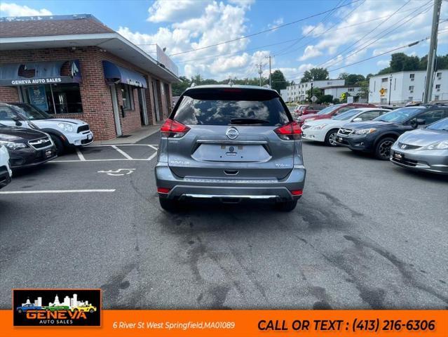 Photo of 2017 Gun Metallic Nissan Rogue
