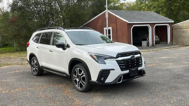 Photo of 2025 Crystal White Pearl Subaru Ascent