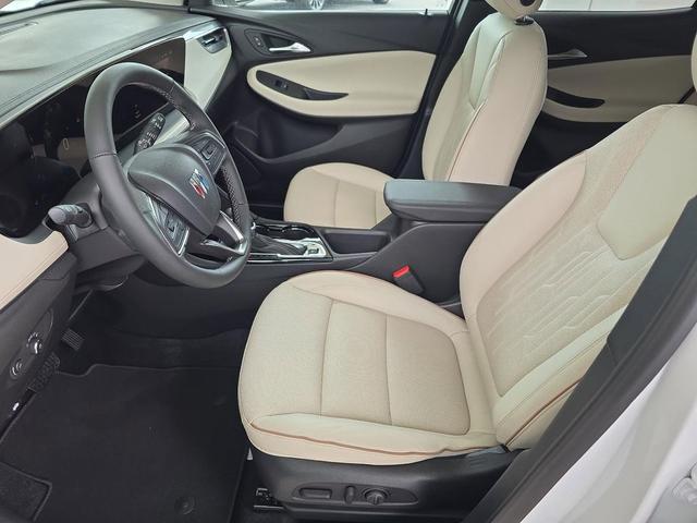Photo of 2026 White Frost Tricoat Buick Encore GX
