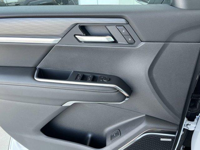 Photo of 2026 Summit White GMC Acadia
