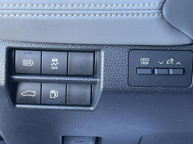 Photo of 2022 Wind Chill Pearl Toyota Avalon