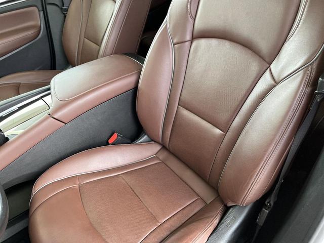 Photo of 2019 White Frost Tricoat Buick Enclave