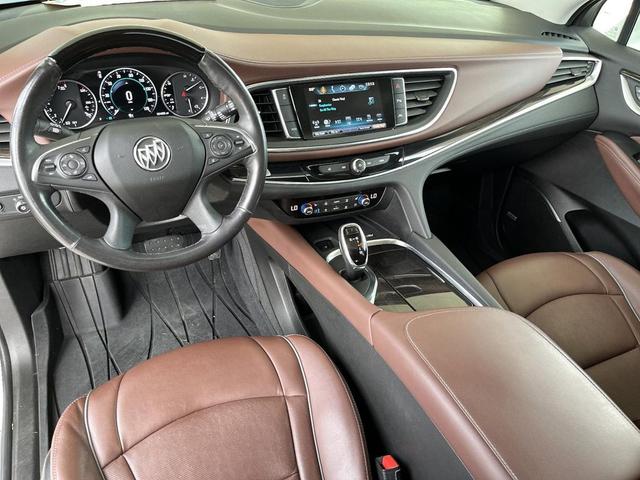 Photo of 2019 White Frost Tricoat Buick Enclave