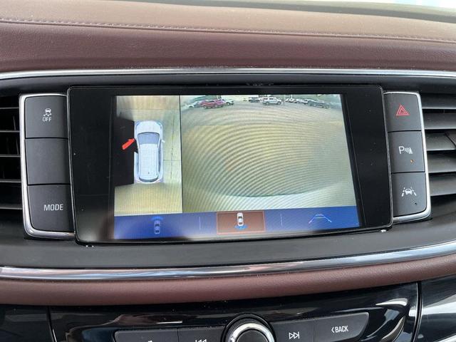 Photo of 2019 White Frost Tricoat Buick Enclave