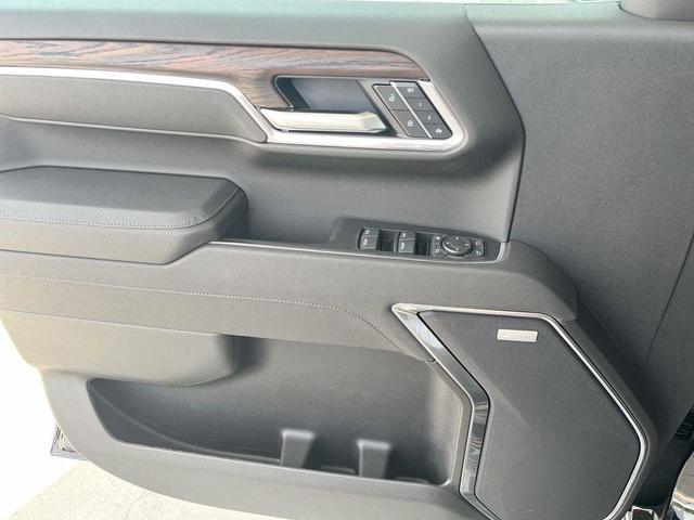 Photo of 2025 Onyx Black GMC Sierra 1500