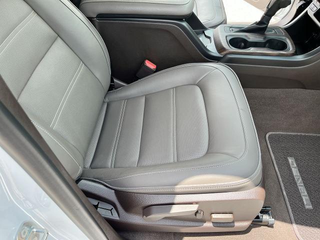 Photo of 2021 Summit White GMC Canyon