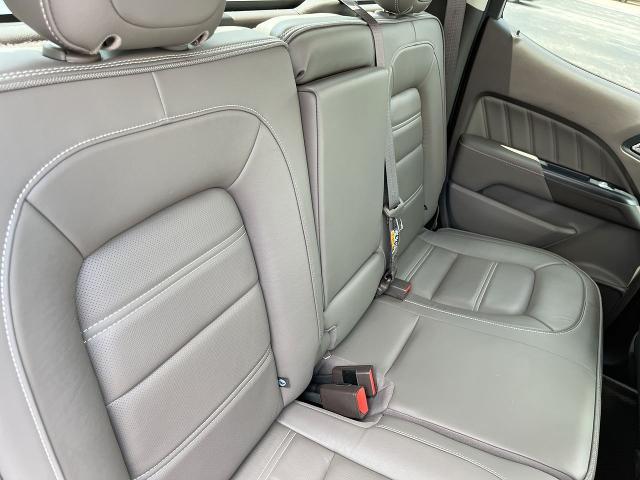 Photo of 2021 Summit White GMC Canyon