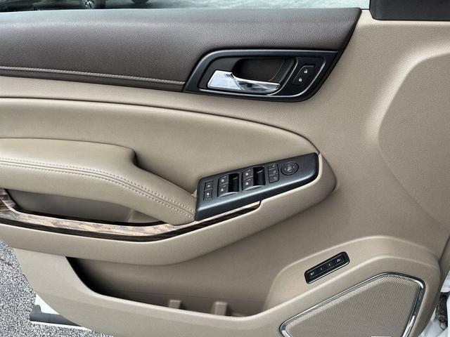 Photo of 2015 Summit White GMC Yukon