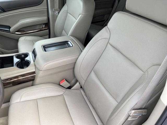 Photo of 2015 Summit White GMC Yukon