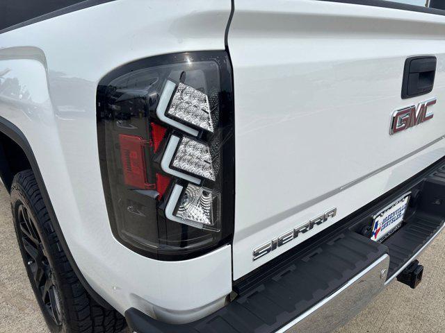 Photo of 2015 Summit White GMC Sierra 1500