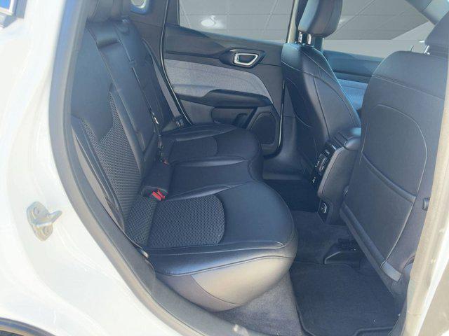 Photo of 2024 Bright White Clearcoat Jeep Compass