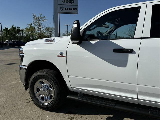 Photo of 2025 Bright White Clearcoat RAM 2500