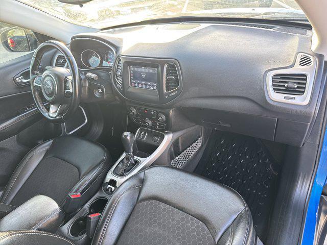Photo of 2020 Laser Blue Pearlcoat Jeep Compass