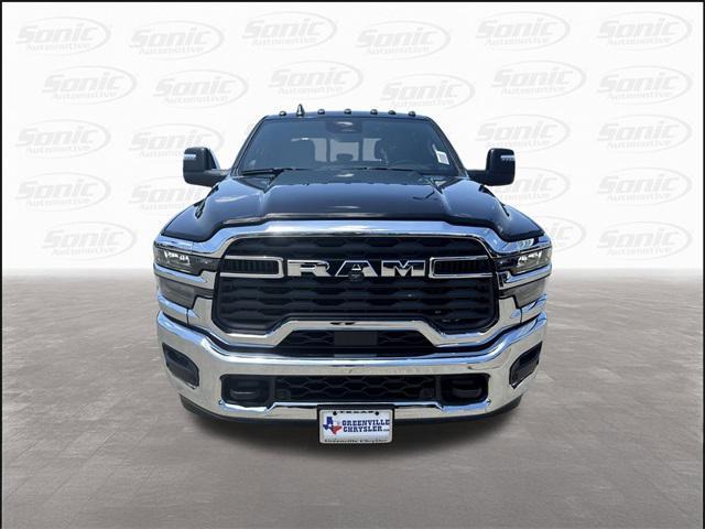 Photo of 2025 Diamond Black Crystal Pearlcoat RAM 2500