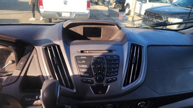 Photo of 2018 Oxford White Ford Transit-350