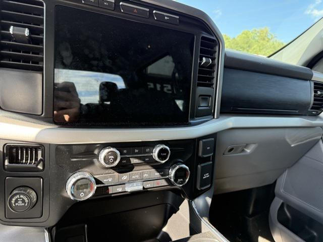 Photo of 2021 Agate Black Metallic Ford F-150