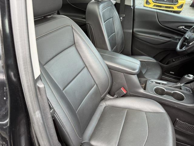 Photo of 2018 Mosaic Black Metallic Chevrolet Equinox