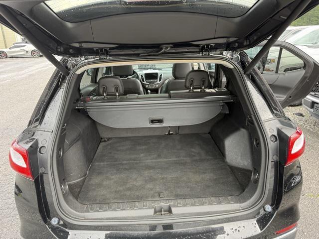 Photo of 2018 Mosaic Black Metallic Chevrolet Equinox