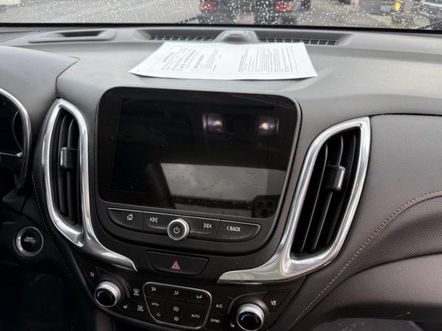 Photo of 2018 Mosaic Black Metallic Chevrolet Equinox