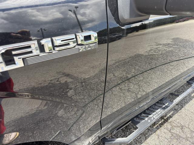 Photo of 2018 Shadow Black Ford F-150