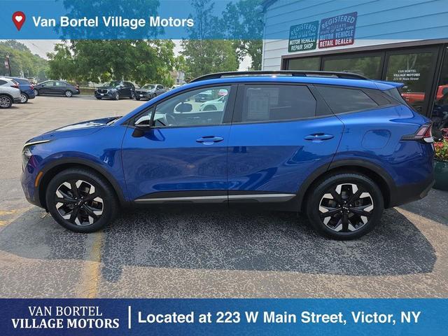 Photo of 2023 Sapphire Blue Kia Sportage