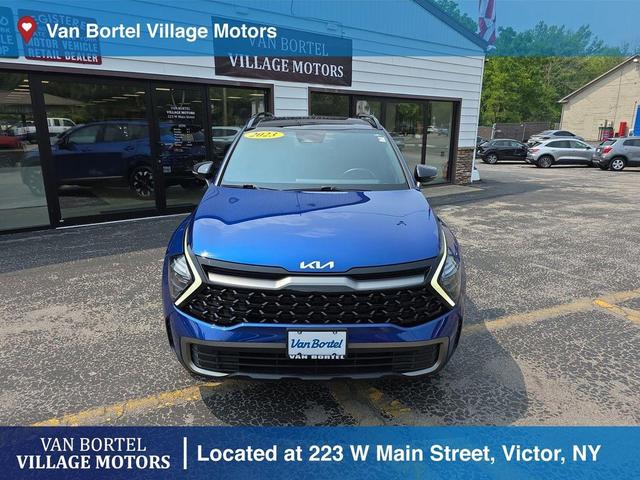 Photo of 2023 Sapphire Blue Kia Sportage