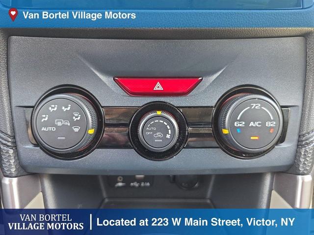 Photo of 2019 Crystal White Pearl Subaru Forester