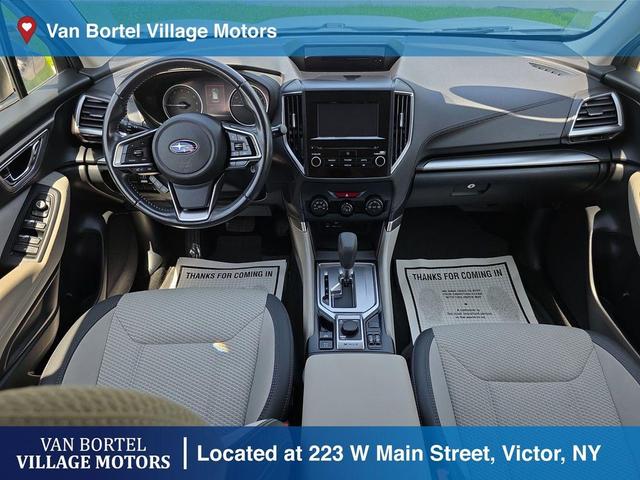 Photo of 2019 Crystal White Pearl Subaru Forester