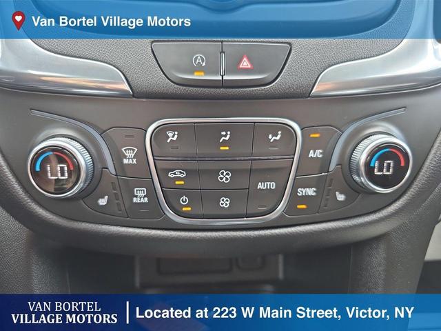 Photo of 2022 Blue Glow Metallic Chevrolet Equinox