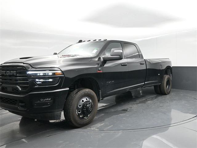 Photo of 2025 Diamond Black Crystal Pearlcoat RAM 3500