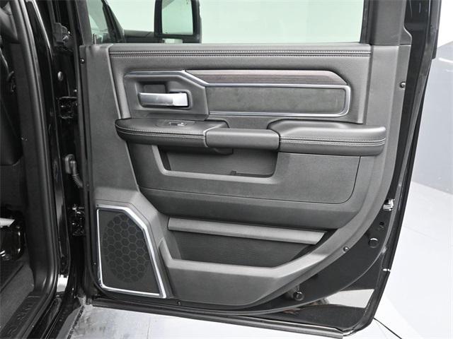 Photo of 2025 Diamond Black Crystal Pearlcoat RAM 3500