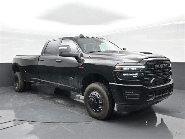 Photo of 2025 Diamond Black Crystal Pearlcoat RAM 3500