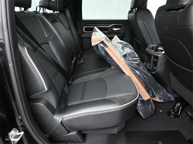 Photo of 2025 Diamond Black Crystal Pearlcoat RAM 3500