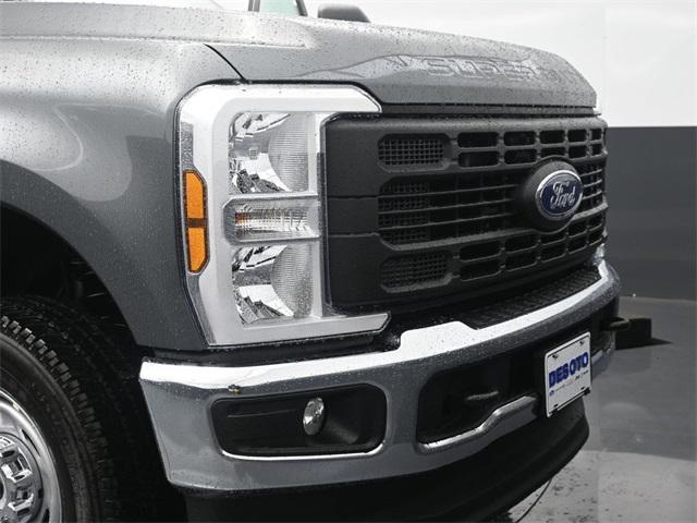 Photo of 2026 Carbonized Gray Metallic Ford F-250
