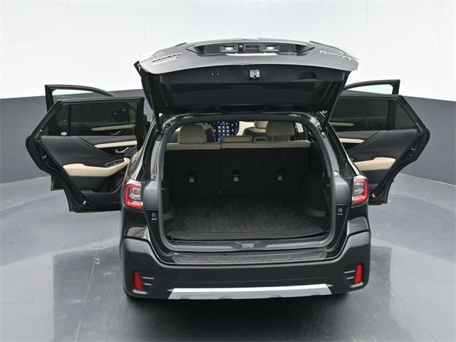 Photo of 2020 Crystal Black Silica Subaru Outback