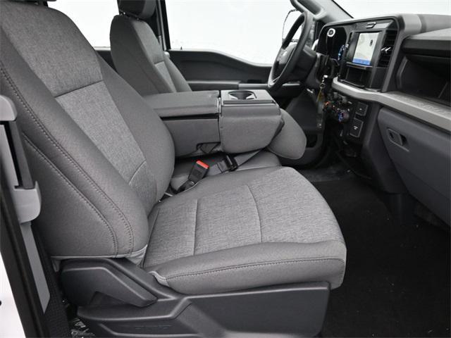 Photo of 2025 Oxford White Ford F-350