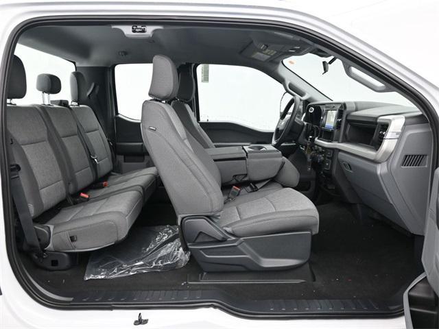 Photo of 2025 Oxford White Ford F-350