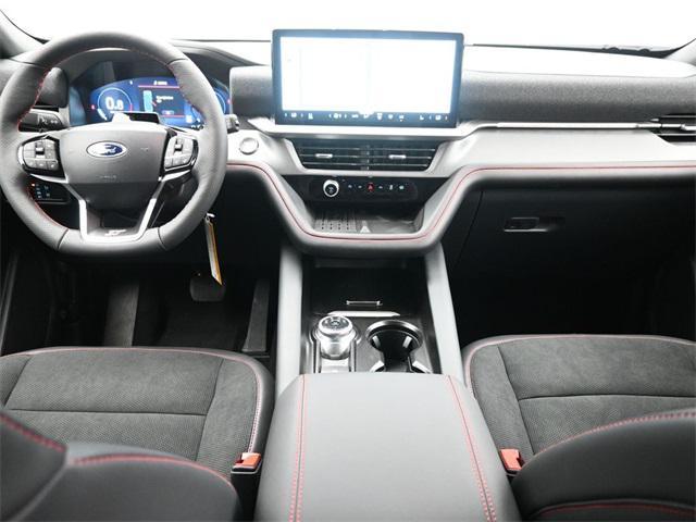 Photo of 2025 Star White Metallic Tri-Coat Ford Explorer