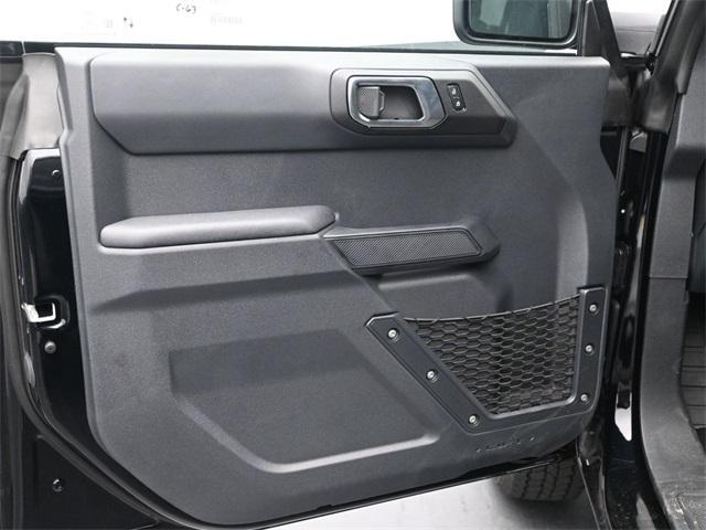 Photo of 2025 Shadow Black Ford Bronco