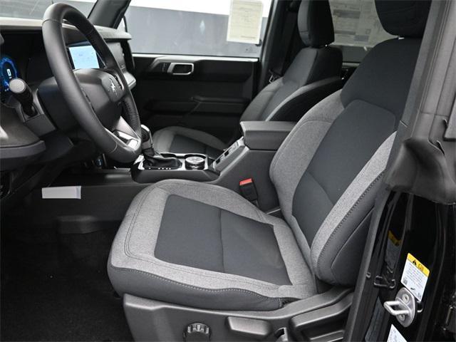 Photo of 2025 Shadow Black Ford Bronco