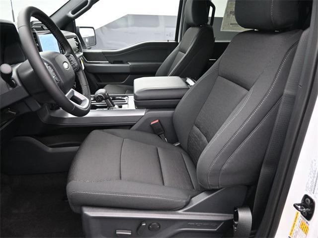 Photo of 2025 Oxford White Ford F-150