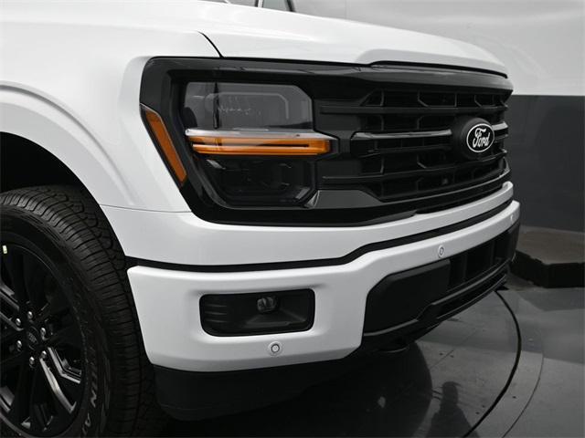 Photo of 2025 Oxford White Ford F-150