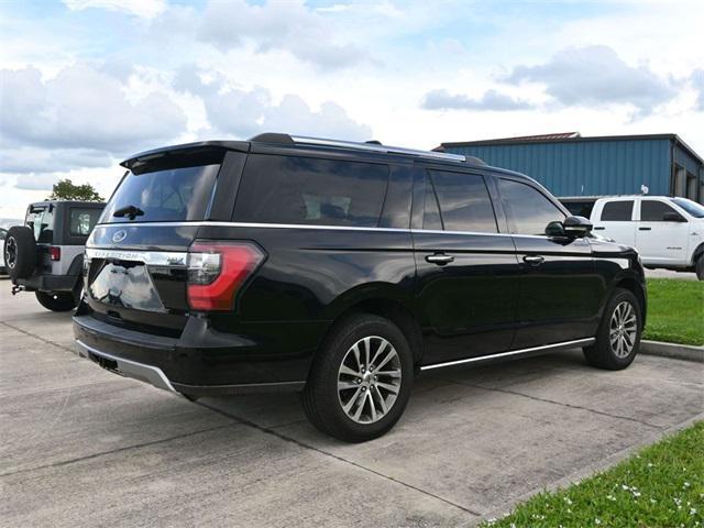 Photo of 2018 Shadow Black Ford Expedition Max